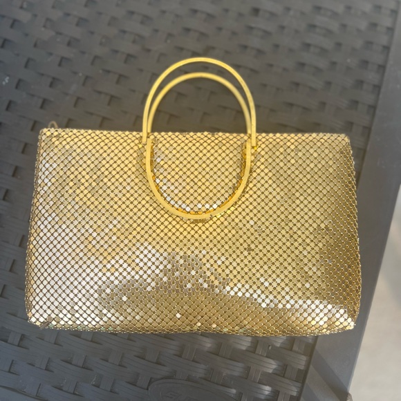 GOLD TONE CHAIN MAIL HANDBAG - Picture 6 of 7